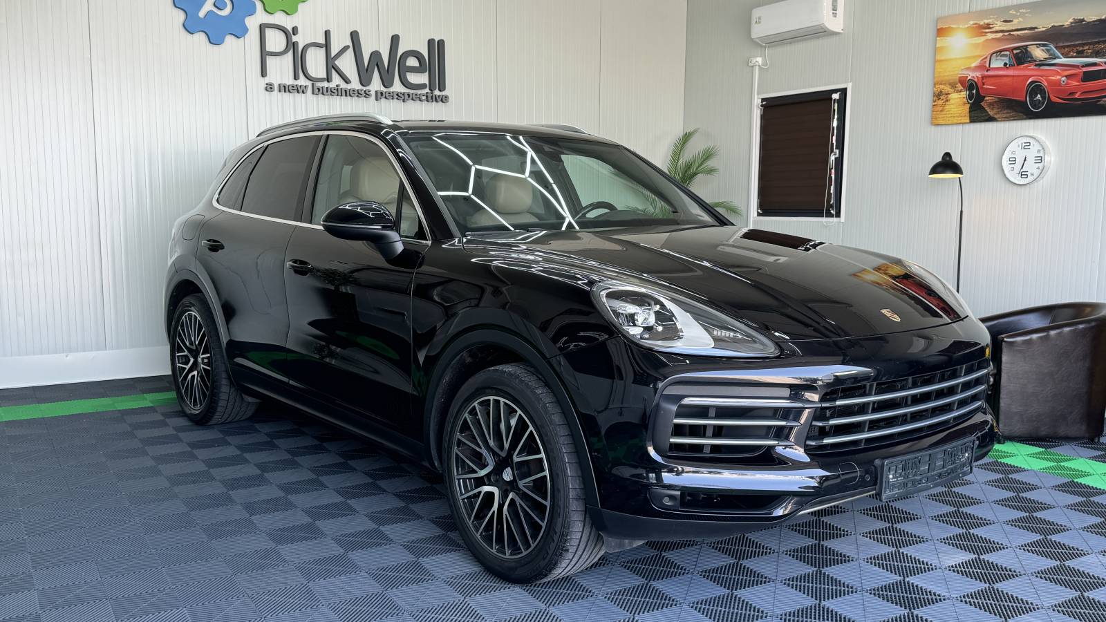 Porsche Cayenne Standard