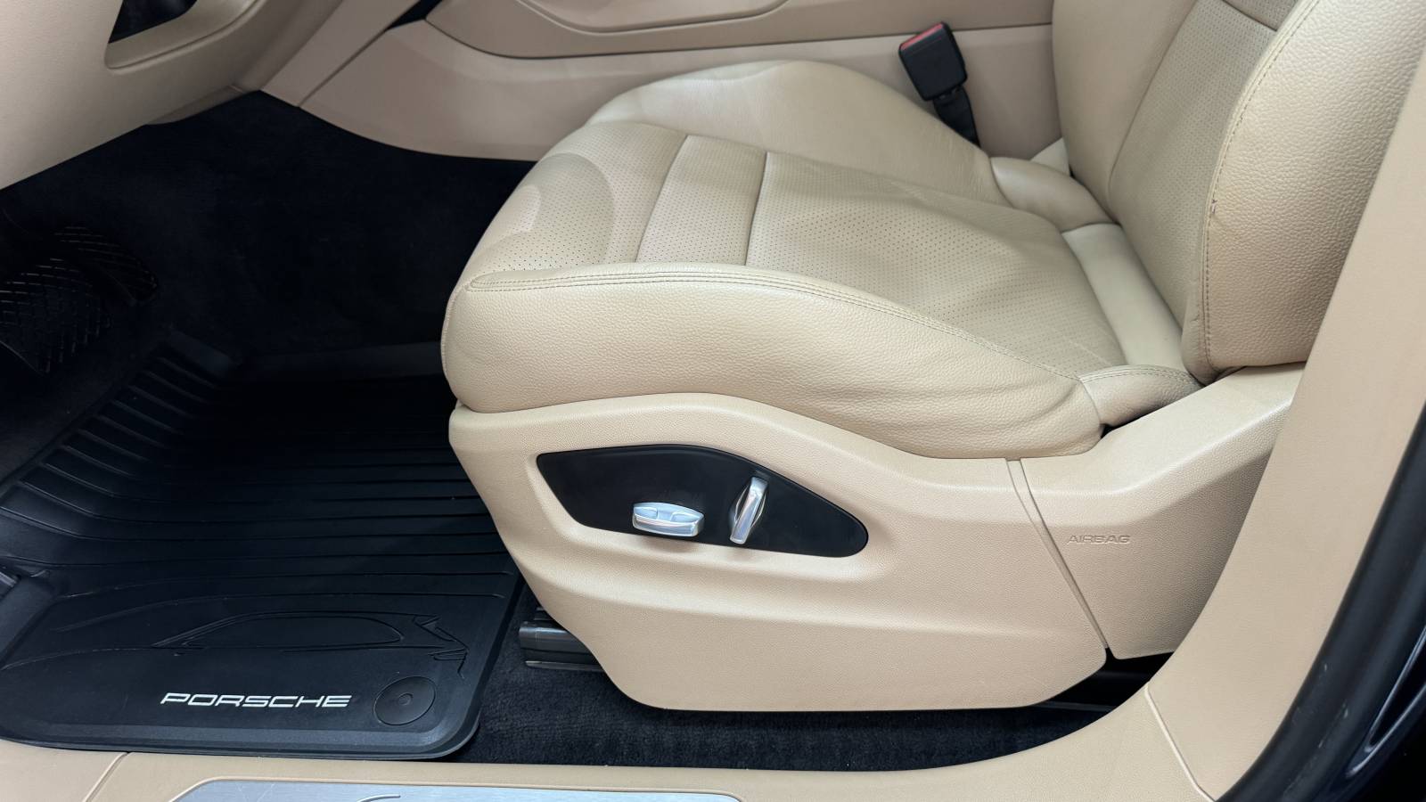 Porsche Cayenne Standard
