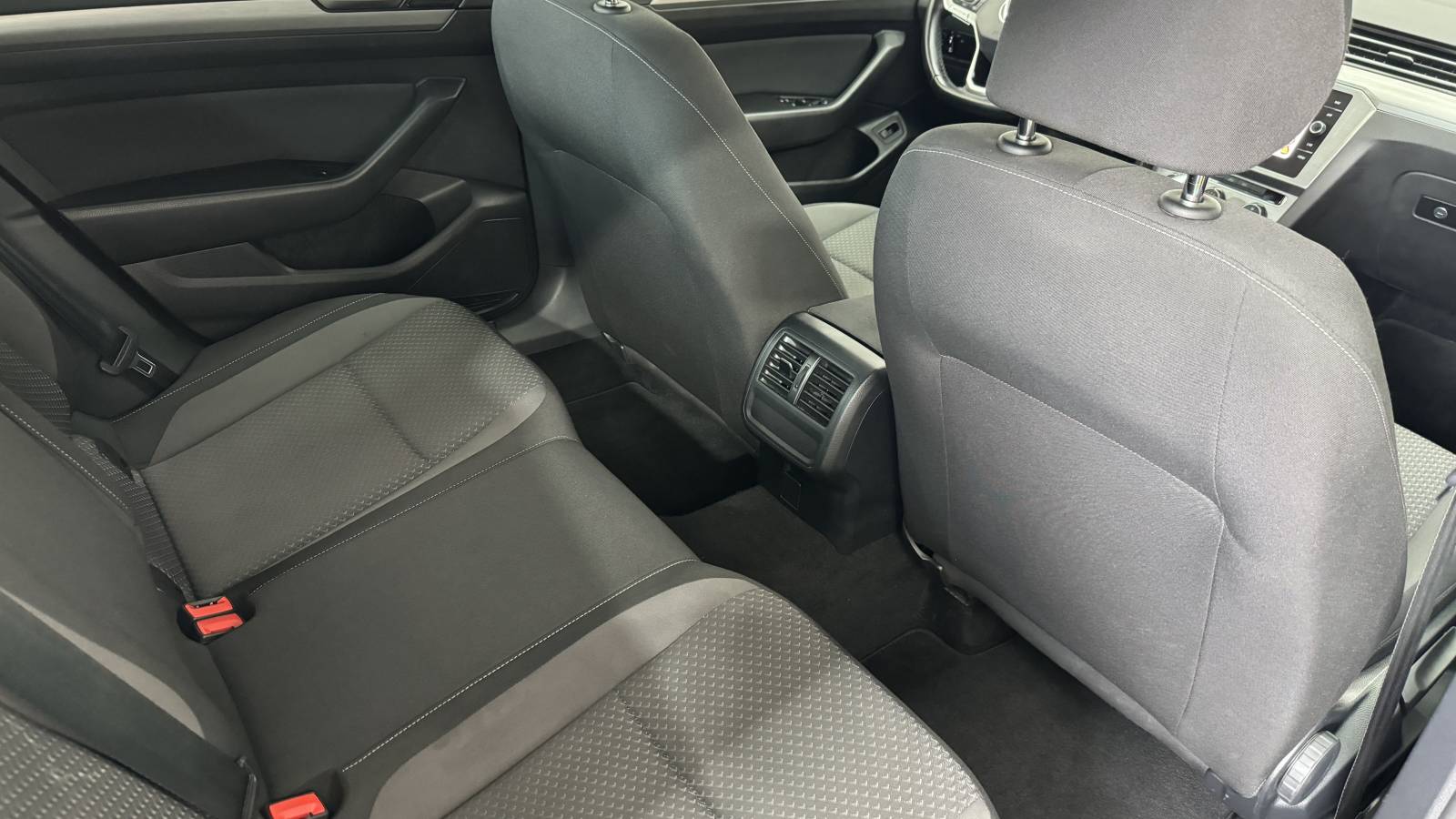 Volkswagen Passat Variant 2.0 TDI DSG Comfortline