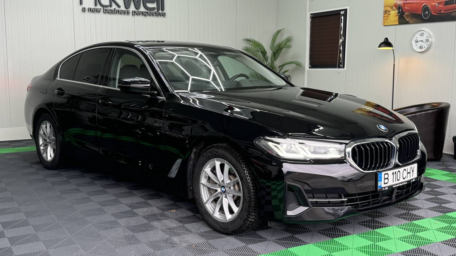 BMW Seria 5 530i xDrive AT MHEV