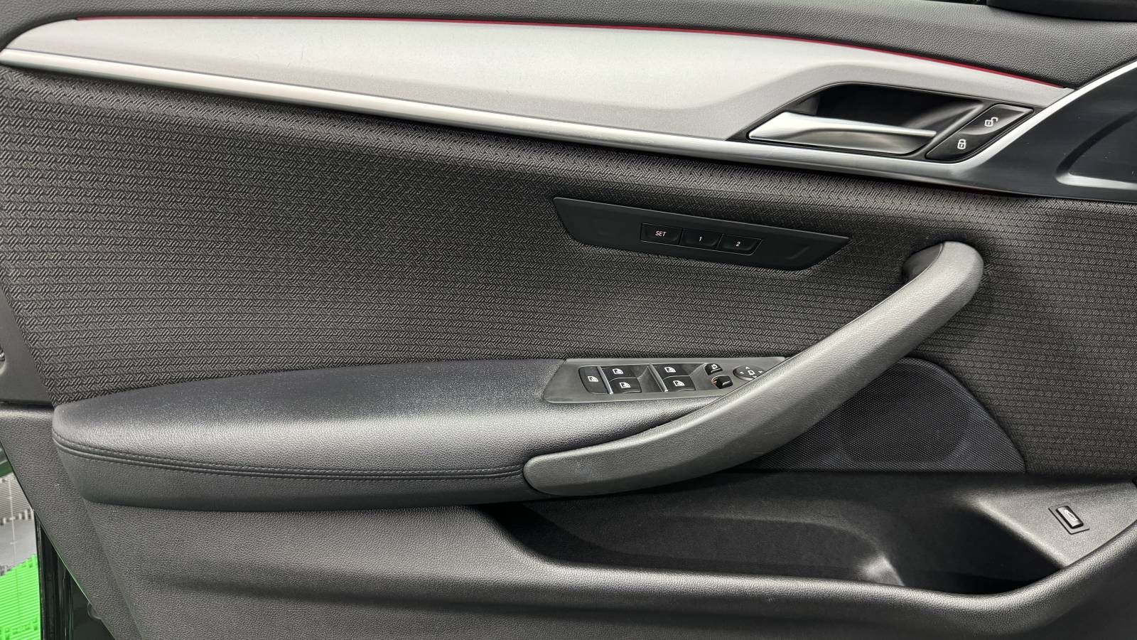 BMW Seria 5 530i xDrive AT MHEV