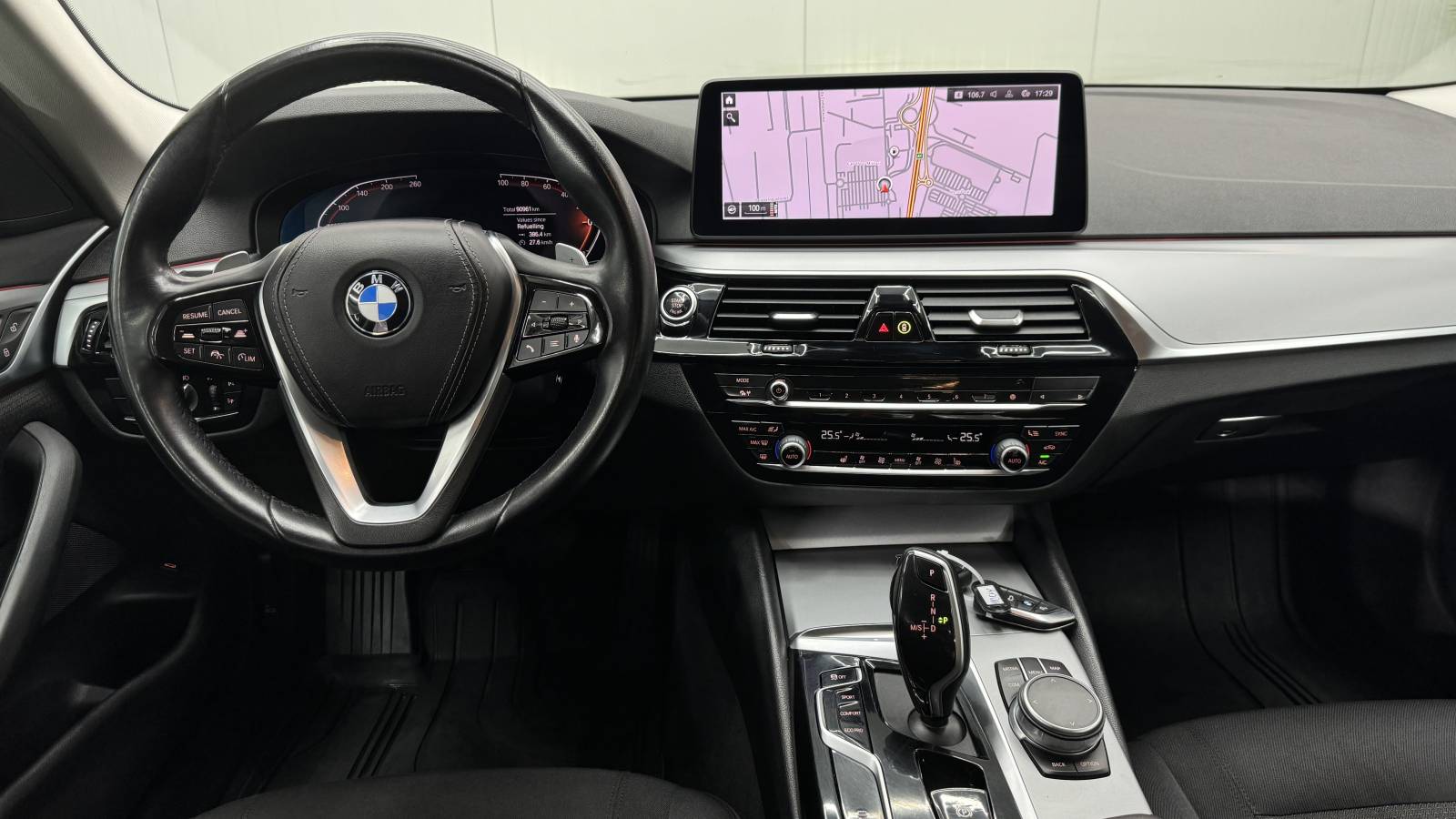 BMW Seria 5 530i xDrive AT MHEV