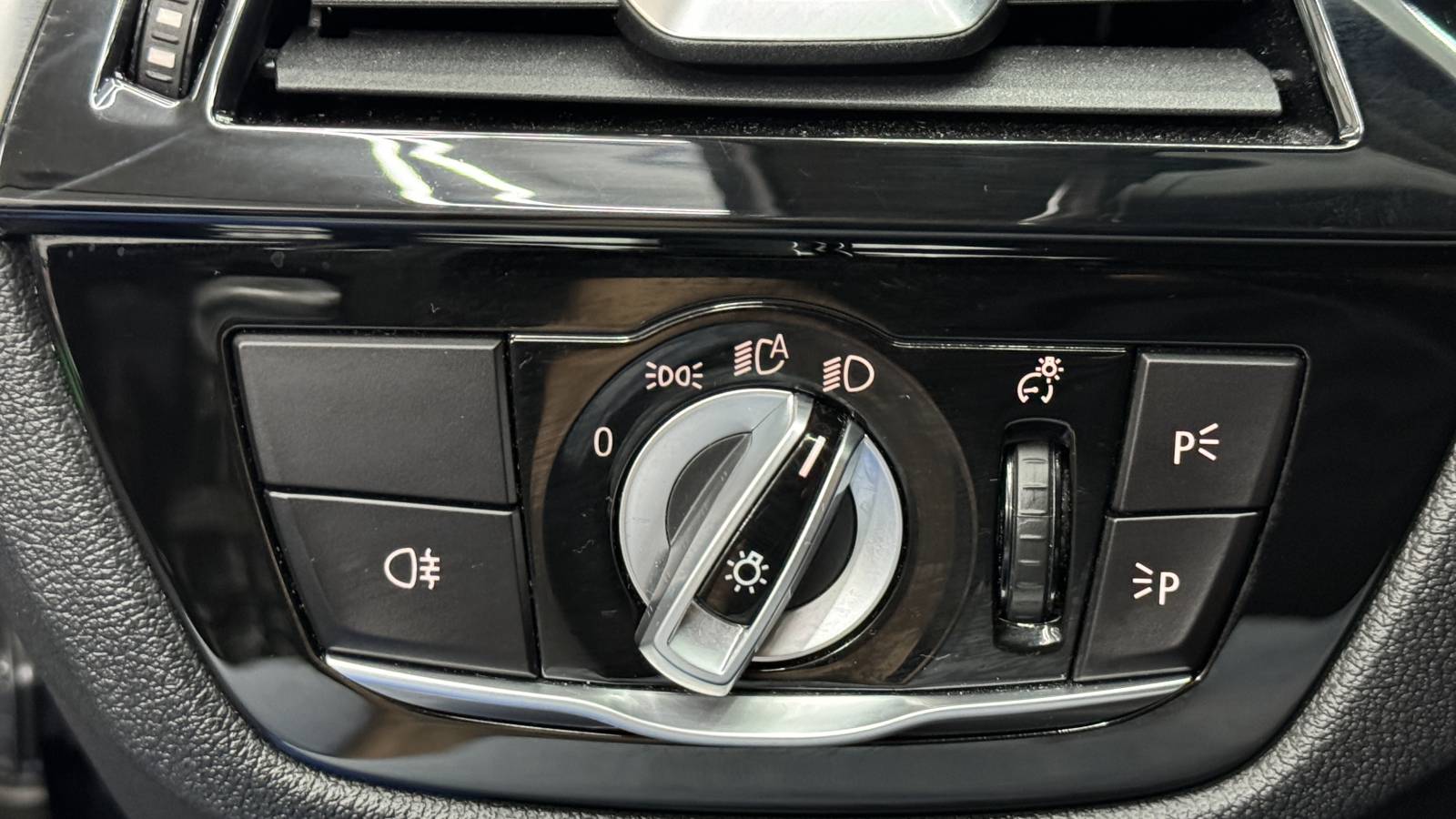 BMW Seria 5 530i xDrive AT MHEV