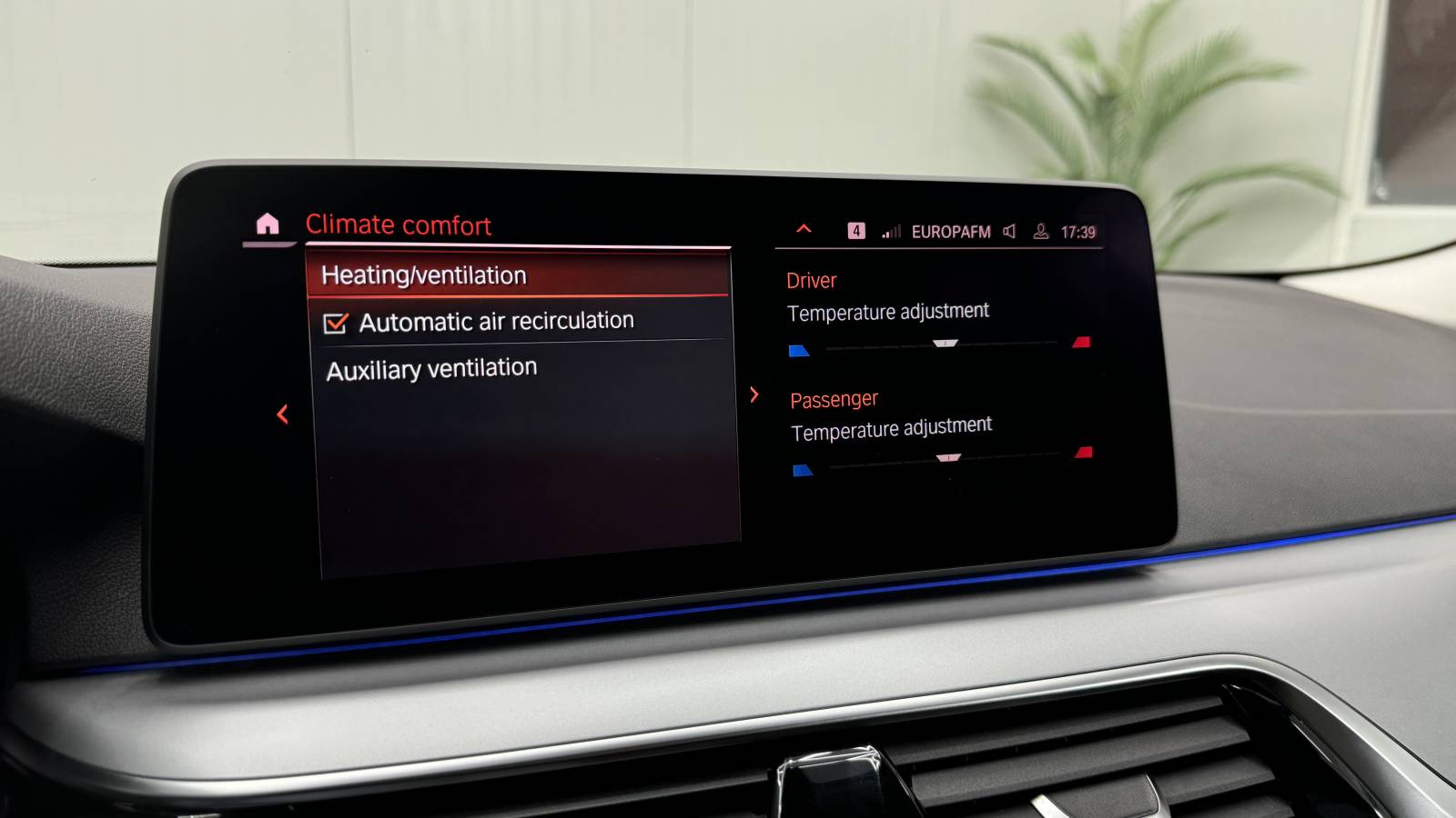 BMW Seria 5 530i xDrive AT MHEV