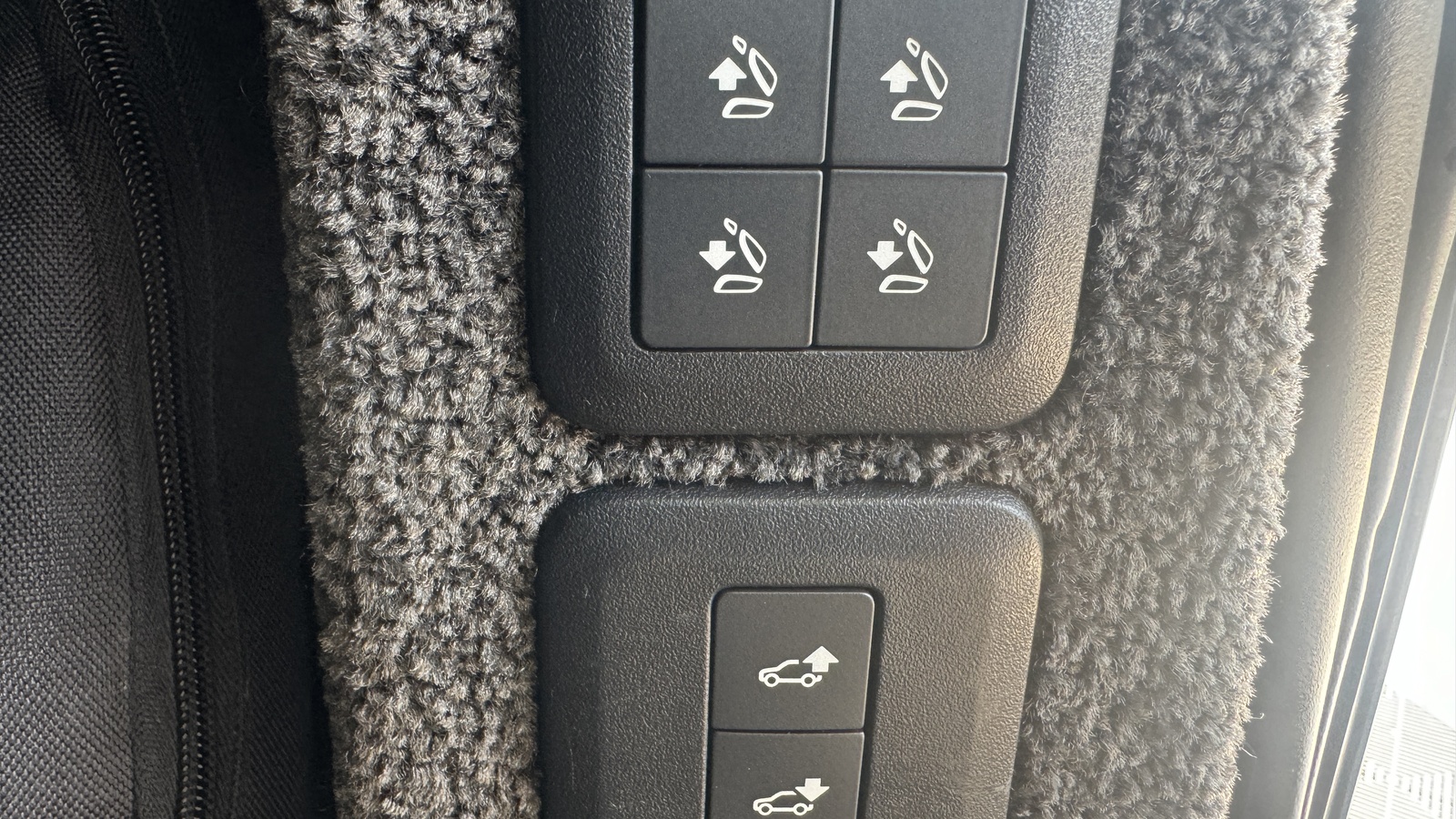 Land Rover Range Rover P400E Vogue