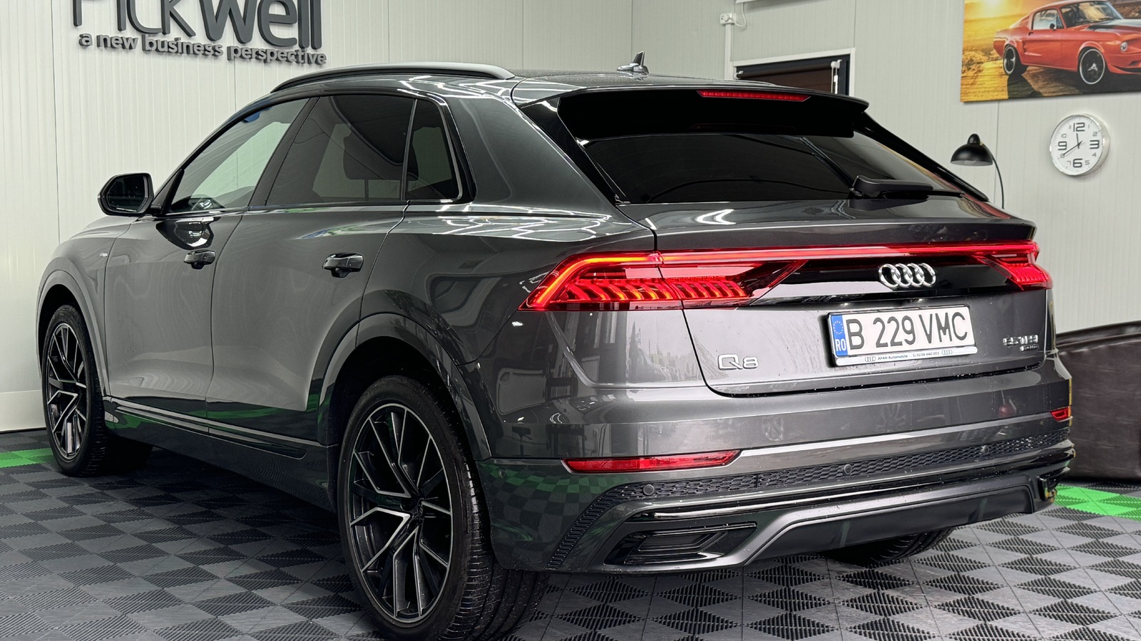 Audi Q8 55 TFSI quattro Tiptronic MHEV