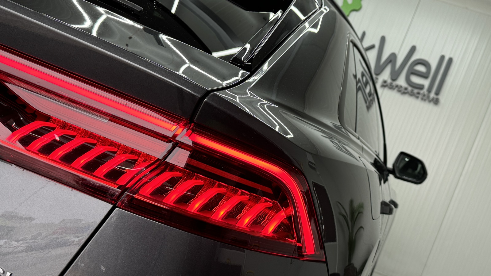 Audi Q8 55 TFSI quattro Tiptronic MHEV