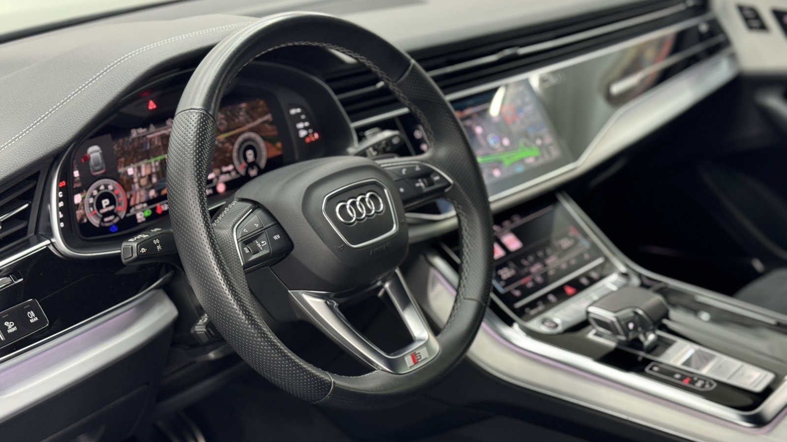Audi Q8 55 TFSI quattro Tiptronic MHEV