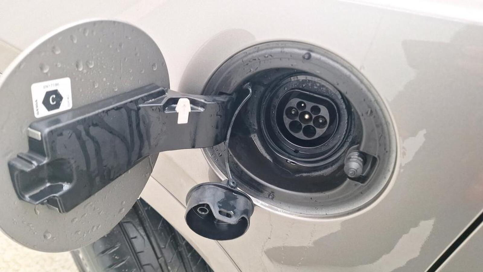 Volvo XC 90 T8 eAWD R-Design